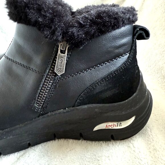 Skechers Air-Cooled Arch Fit Casual Hour Black Winter Snow Boots Women Size 7.5 - Picture 4 of 9